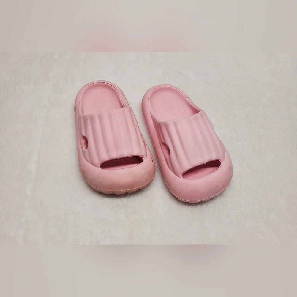 💖10 FOR 20💖Kids Pink Slip-On Shoes